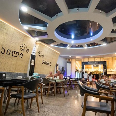 Hotel Smile Kobuleti Exterior foto